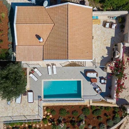 Fiscardo Luxury Stone Alex ,with Sunset View! فيلة