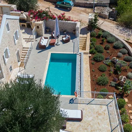 Fiscardo Luxury Stone Alex ,with Sunset View! فيسكاردو
